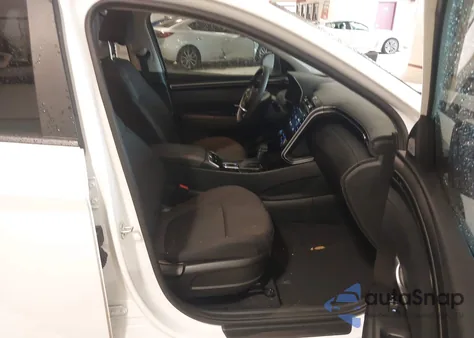 2022 Hyundai Tucson Sel z USA, uszkodzony, nr VIN 5NMJB3AE9NH074230